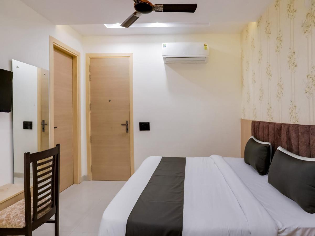 Townhouse Magnolia Corporate Stays Gurgaon Exterior photo