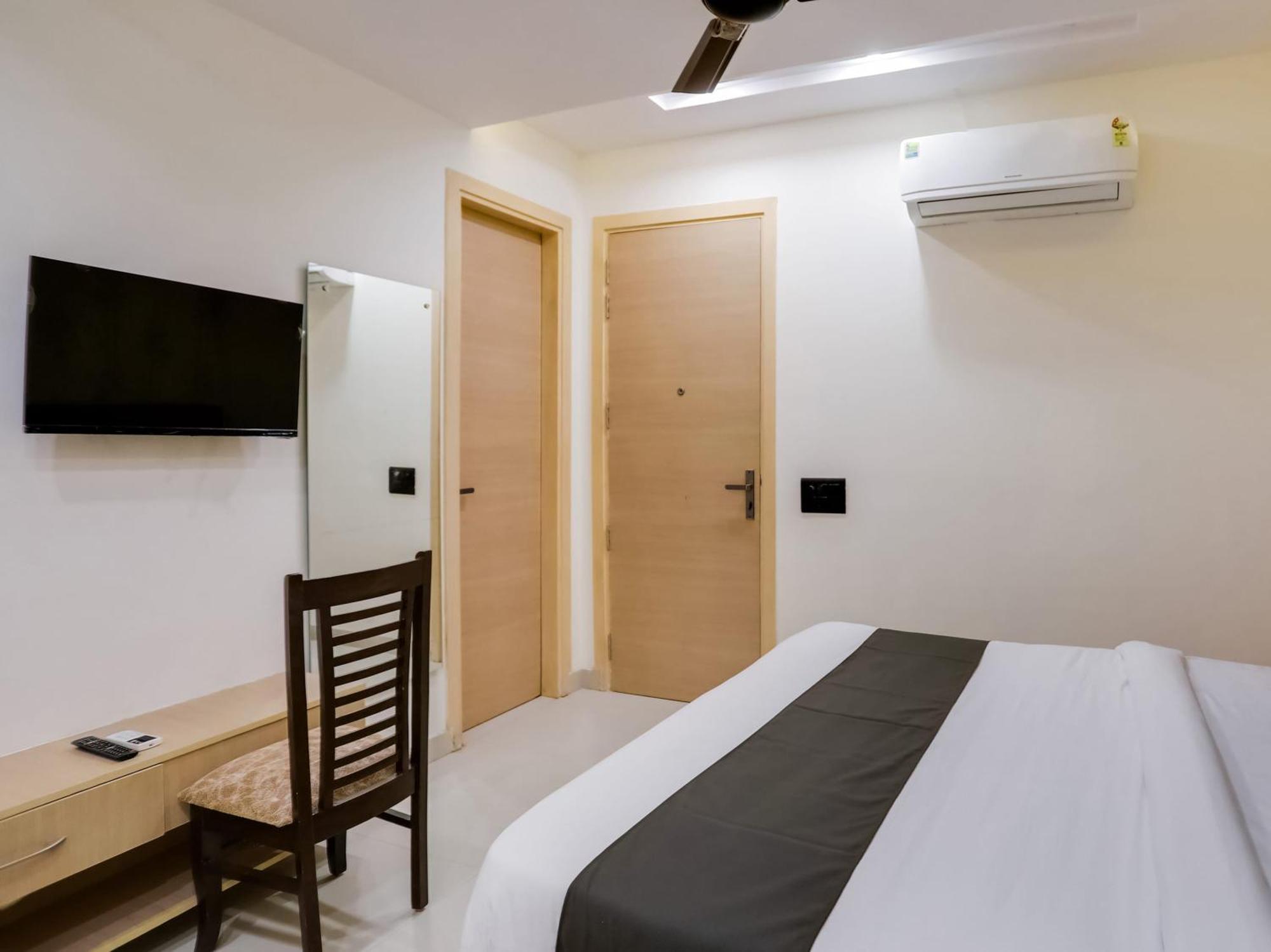 Townhouse Magnolia Corporate Stays Gurgaon Exterior photo